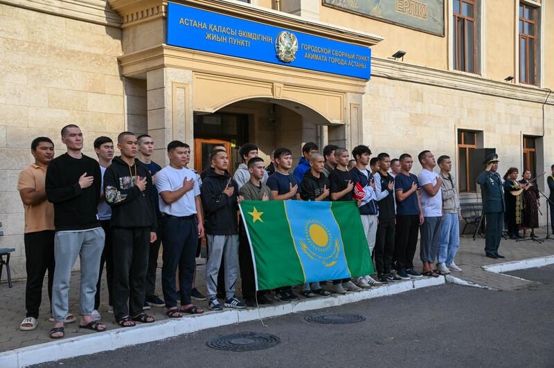 Весенний призыв: Вооруженные силы Казахстана полностью укомплектованы