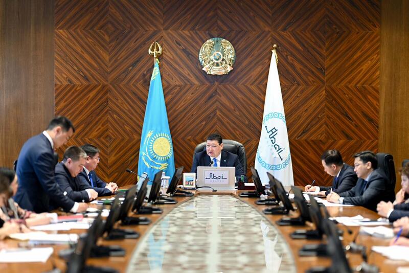 В области Абай обсудили актуальные вопросы сферы образования