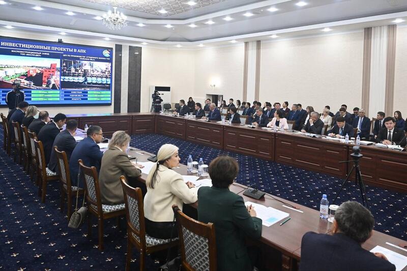 Аким СКО отчитался перед депутатами