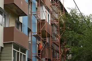 В Талдыкоргане улучшают внешний облик жилого фонда: обновят фасады 24 и кровли 33 домов