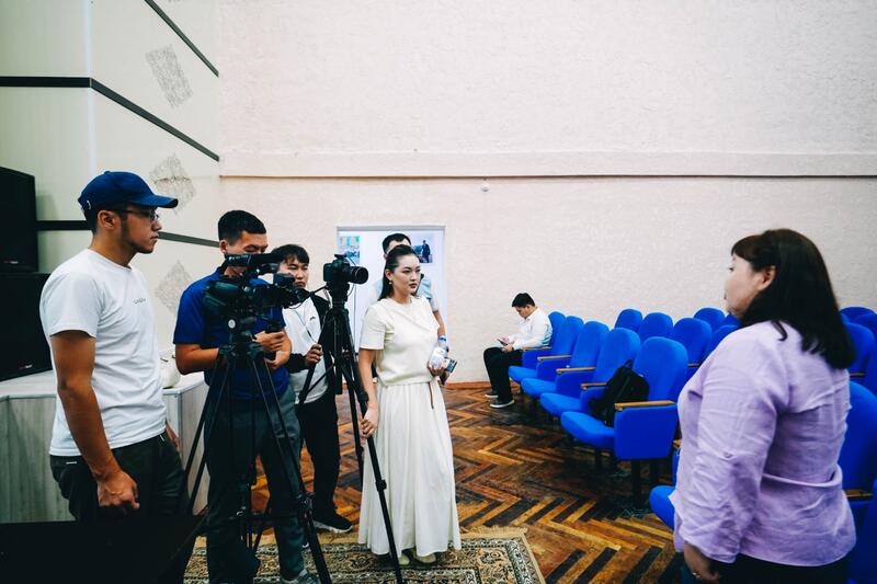 В ЖЕЗКАЗГАНСКОМ ВЫСШЕМ ПОЛИТЕХНИЧЕСКОМ КОЛЛЕДЖЕ ПРОШЕЛ ПРЕСС-ТУР