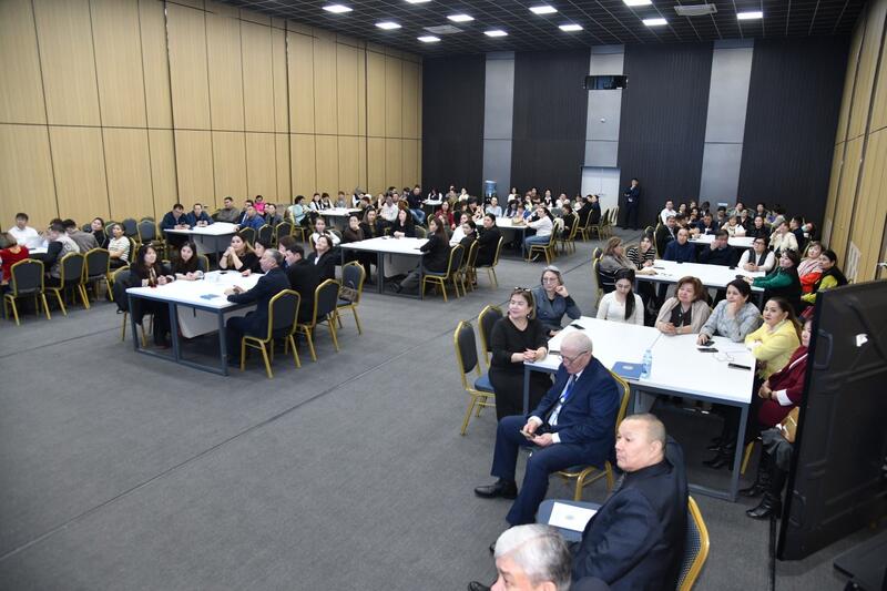 Член Центральной комиссии референдума Республики Казахстан Азамат Мақсотұлы Айманакумов прибыл в Атырау с рабочим визитом