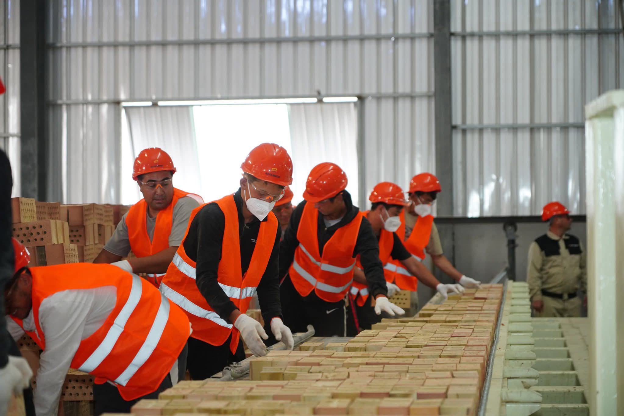 ТУРКЕСТАН: В ОРДАБАСИНСКОМ РАЙОНЕ РЕАЛИЗУЮТСЯ ИНВЕСТИЦИОННЫЕ ПРОЕКТЫ И СТРОЯТСЯ НОВЫЕ ЗАВОДЫ