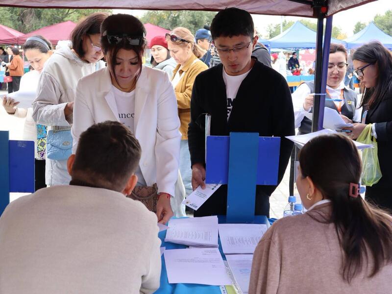 В Актюбинской области прошла масштабная ярмарка вакансий «Труд. Общество. Единство»