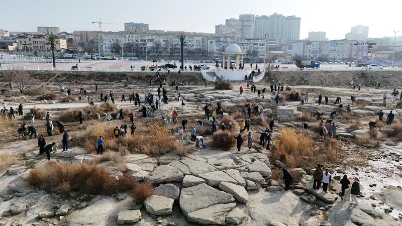 В Мангистауской области в рамках экологической акции «Тазару күні» прошёл масштабный субботник