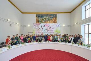 Аким ВКО поздравил с наступающим 8 Марта женщин, которые вносят особый вклад в развитие региона