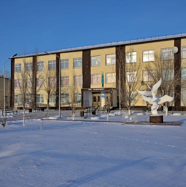 Аким Павлодарской области Асаин Байханов совершил рабочую поездку в Баянаульский район, где оценил ход реализации ключевых инфраструктурных, проектов