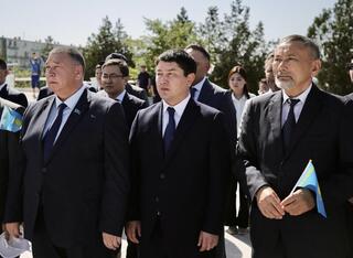 Нурдаулет Килыбай поздравил мангистауцев с Днем государственных символов Республики Казахстан