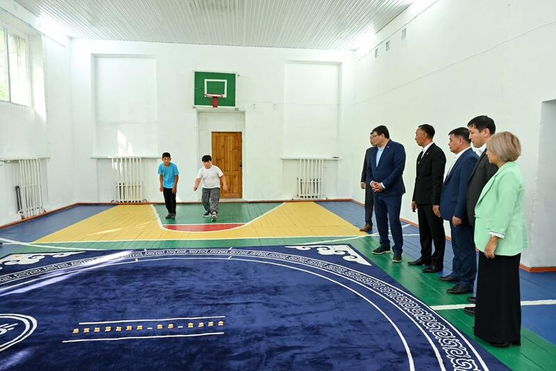 Аким области посетил школу искусств и оздоровительный лагерь «Мейірім» в селе Калбатау