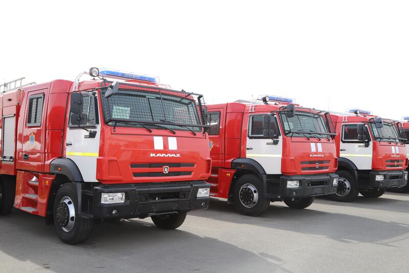 В Астане Глава МЧС вручил ключи от новой техники для отдалённых регионов страны