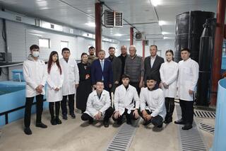 Мост между наукой и производством: Саясат Нурбек посетил рыбный завод Международного Таразского университета имени Шерхана Муртазы