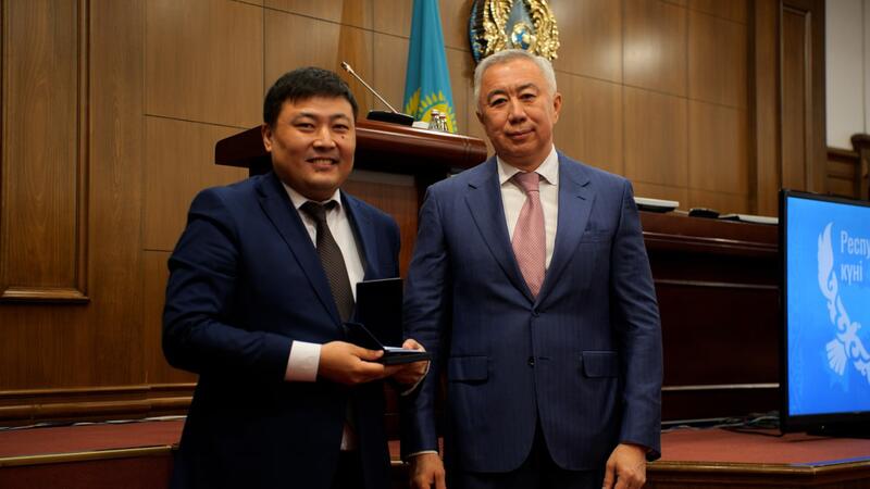 В МНЭ прошла торжественная церемония ко Дню Республики