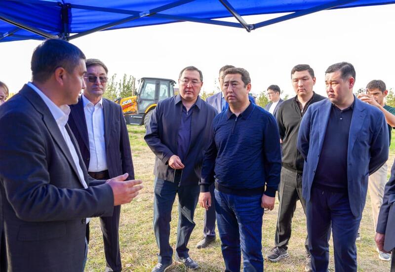 Айдарбек Сапаров проинспектировал ход реализации проекта по возрождению сорта «Апорт»