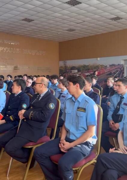В рамках реализации проекта «Salauatty ómir saltyn tańda» Молодежным ресурсным центром города Караганды была организована содержательная встреча со студентами Карагандинского железнодорожного колледжа.