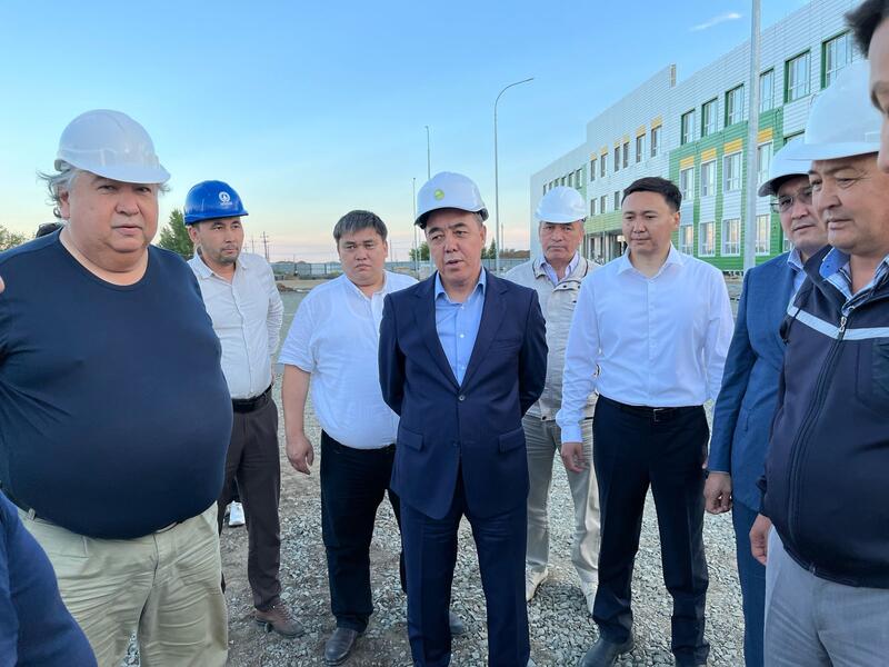 Аким Западно-Казахстанской области проверил ход строительства школ в рамках проекта «Келешек мектептер»