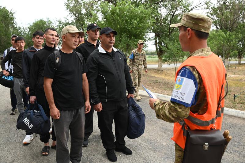 В гарнизонах страны стартовали учебные сборы по переподготовке военнообязанных