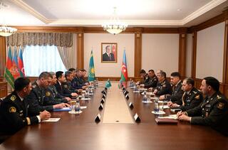 Первый заместитель министра обороны Казахстана совершил официальный визит в Азербайджан