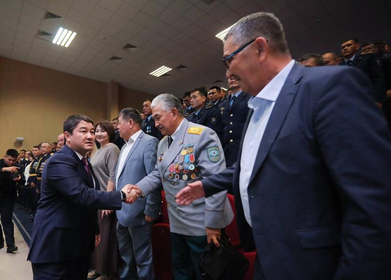 Аким Мангистауской области Нурдәулет Килыбай поздравил спасателей региона с профессиональным праздником