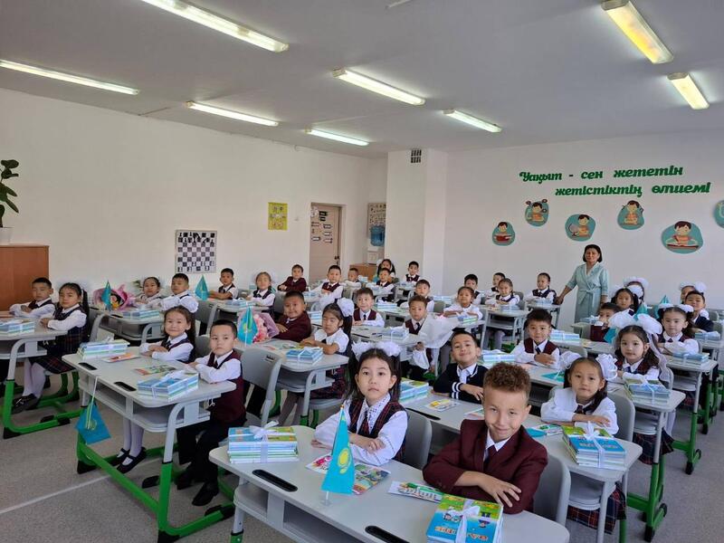 В новом учебном году более 19 тысяч актюбинских первоклассников пошли в школу