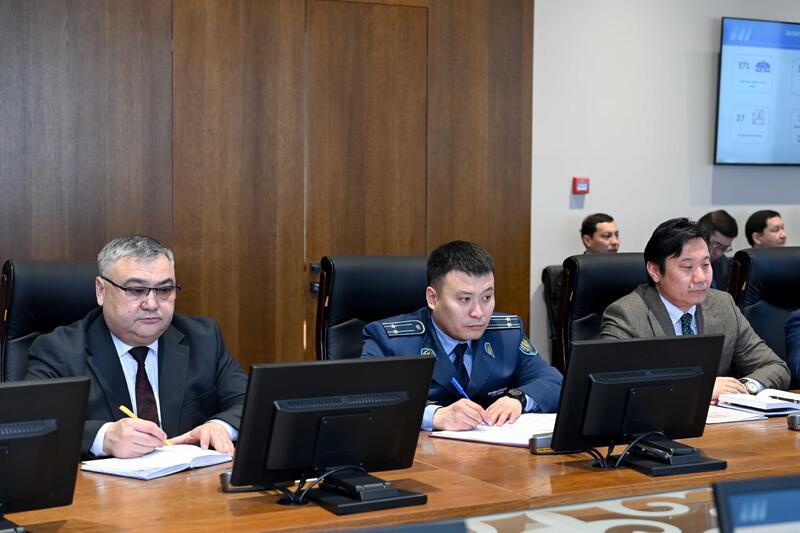 В области Абай рассмотрели ход подготовки к весенне-полевым работам