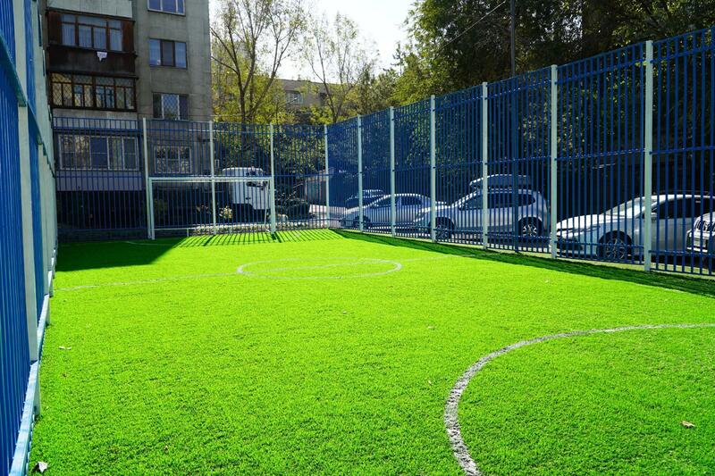 В Медеуском районе Алматы обновляют 60 дворов