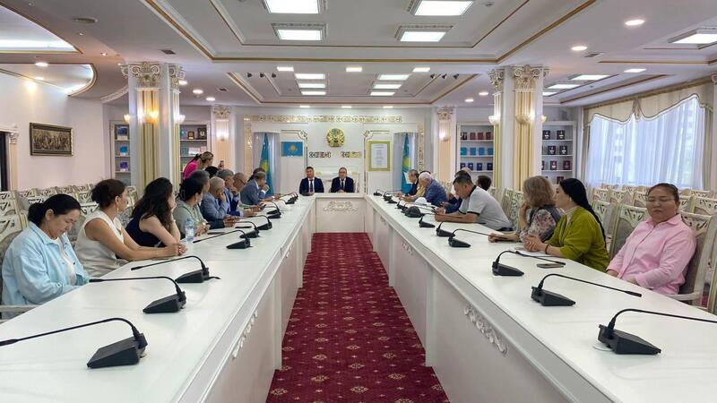 «Зерделі ұлт болмысы»: в Астане прошел круглый стол, организованный Союзом писателей