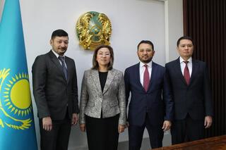 Глава Агентства Мадина Абылкасымова представила коллективу заместителя Председателя Агентства Нуржана Турсунханова