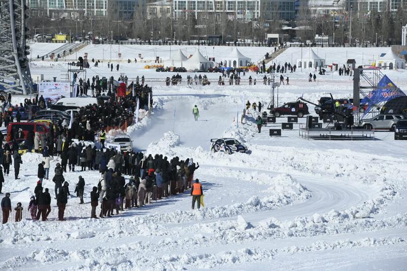Традиционная ледовая гонка прошла на реке Есиль в Астане