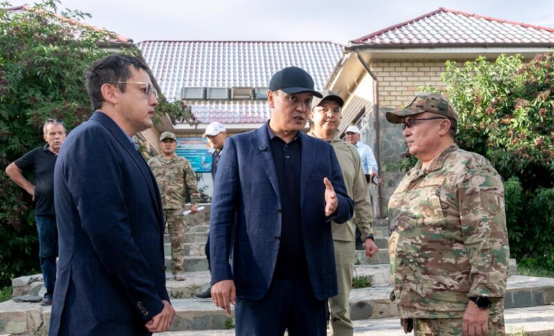 Ербол Карашукеев поручил за неделю устранить недостатки на спасательном посту в Жуалынском районе