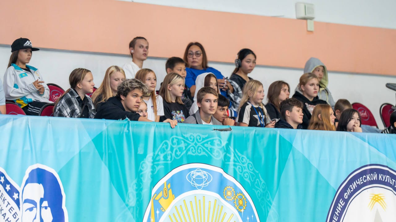 В ВКО стартовал чемпионат Казахстана по фехтованию среди молодёжи