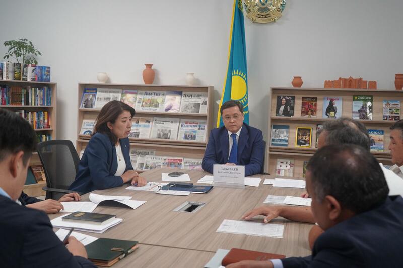 ЗАМЕСТИТЕЛЬ АКИМА ТУРКЕСТАНСКОЙ ОБЛАСТИ ВЫСЛУШАЛ ОБРАЩЕНИЯ ЖИТЕЛЕЙ