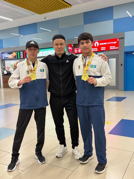 Столичные боксеры-юниоры завоевали золотые медали на чемпионате Азии