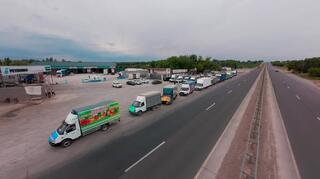 ИЗ ТУРКЕСТАНА В АКМОЛУ: КАРАВАН С БОЛЕЕ ЧЕМ 200 ТОННАМИ ПРОДУКТОВ НАПРАВИЛСЯ НА ЯРМАРКУ