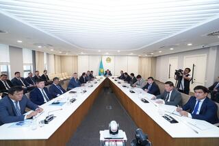 В ТУРКЕСТАНСКОЙ ОБЛАСТИ СТРОЯТСЯ ЗАВОДЫ ПО ПРОИЗВОДСТВУ БУМАГИ И ХЛОПЧАТОБУМАЖНОЙ ПРОДУКЦИИ