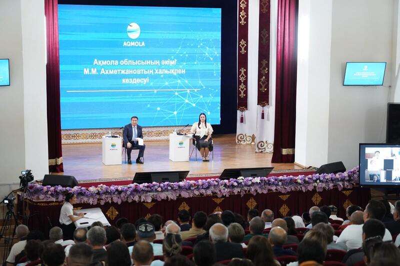 На встрече с жителями Жаркаинского района определили ключевые направления развития