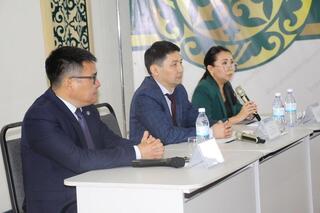 В ВКО прошёл семинар для сотрудников аппарата акима и управлений области