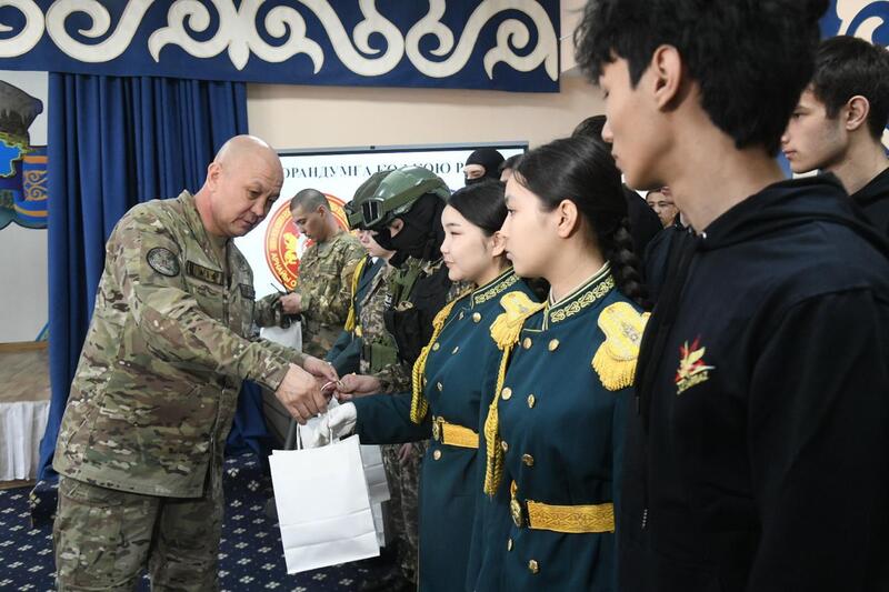 Столичная школа договорилась о сотрудничестве с войсковой частью Минобороны