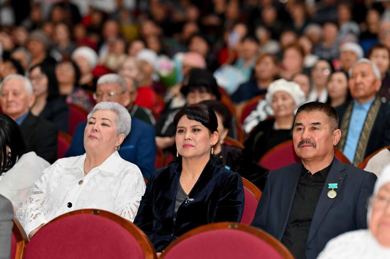 В области Абай чествовали актеров в честь Международного дня театра