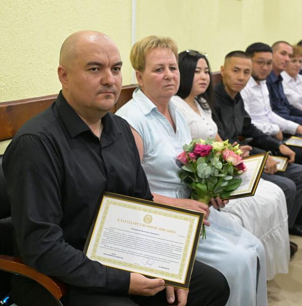 Асаин Байханов поздравил железнодорожников Павлодарской области с профессиональным праздником