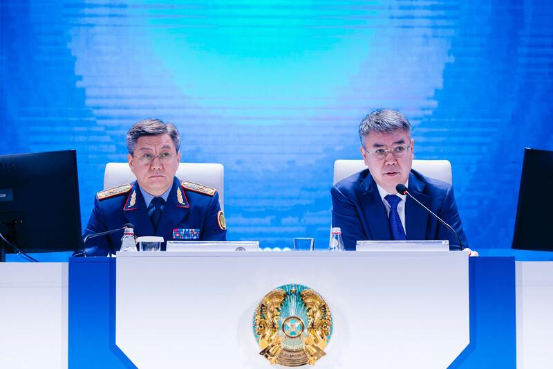 Вопросы безопасности в школах Атырау обсудили на встрече с участием акима области