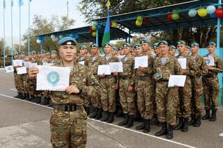 В Десантно-штурмовых войсках состоялся первый выпуск водителей бронетехники