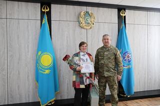 Жительница Павлодарской области награждена за помощь людям во время бурана