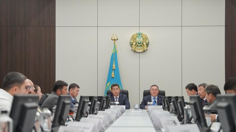 Айдарбек Сапаров обсудил с СХТП Алматинской области развитие АПК и меры государственной поддержки