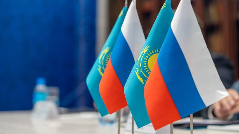 Представители делегации ВКО выступили на XXII форуме межрегионального сотрудничества РК и РФ в Омске