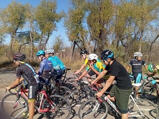 «Астана-город без наркотиков»: велопробег провели среди столичных школьников