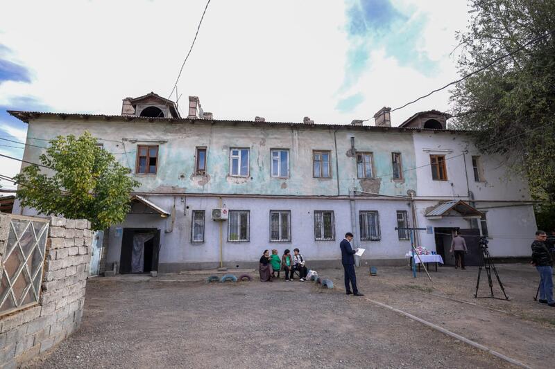 ЗЕЛЁНАЯ БАЛКА: ЕЩЁ ВОСЕМЬ СЕМЕЙ ПОЛУЧИЛИ НОВЫЕ КВАРТИРЫ