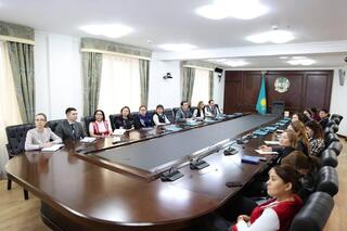 В рамках реализации программы правового всеобуча для сотрудников Аппарата Высшего Судебного Совета проведены очередные обучающие семинары, посвящённые актуальным вопросам деятельности судебной системы и сервисного взаимодействия с гражданами