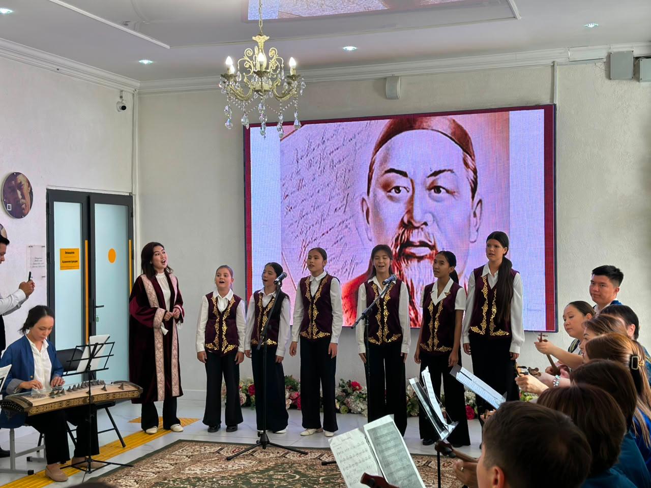 В Астане прошел вечер «Көңілім әнді ұғады», посвященный дню рождения Абая