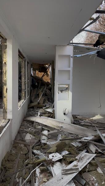 В Алматы снесли очередной незаконный объект