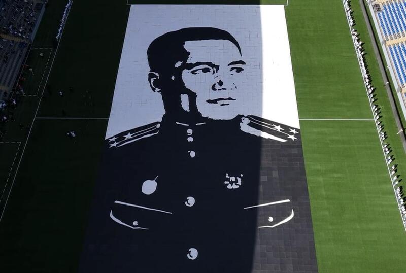 Свыше 600 детей из художественных кружков создали в Астане уникальный портрет ко Дню Победы